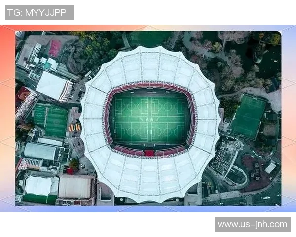 大连足球主场的魅力与历史探秘见证城市足球文化的崛起与发展 大连足球主场的魅力与历史探秘见证城市足球文化的崛起与发展